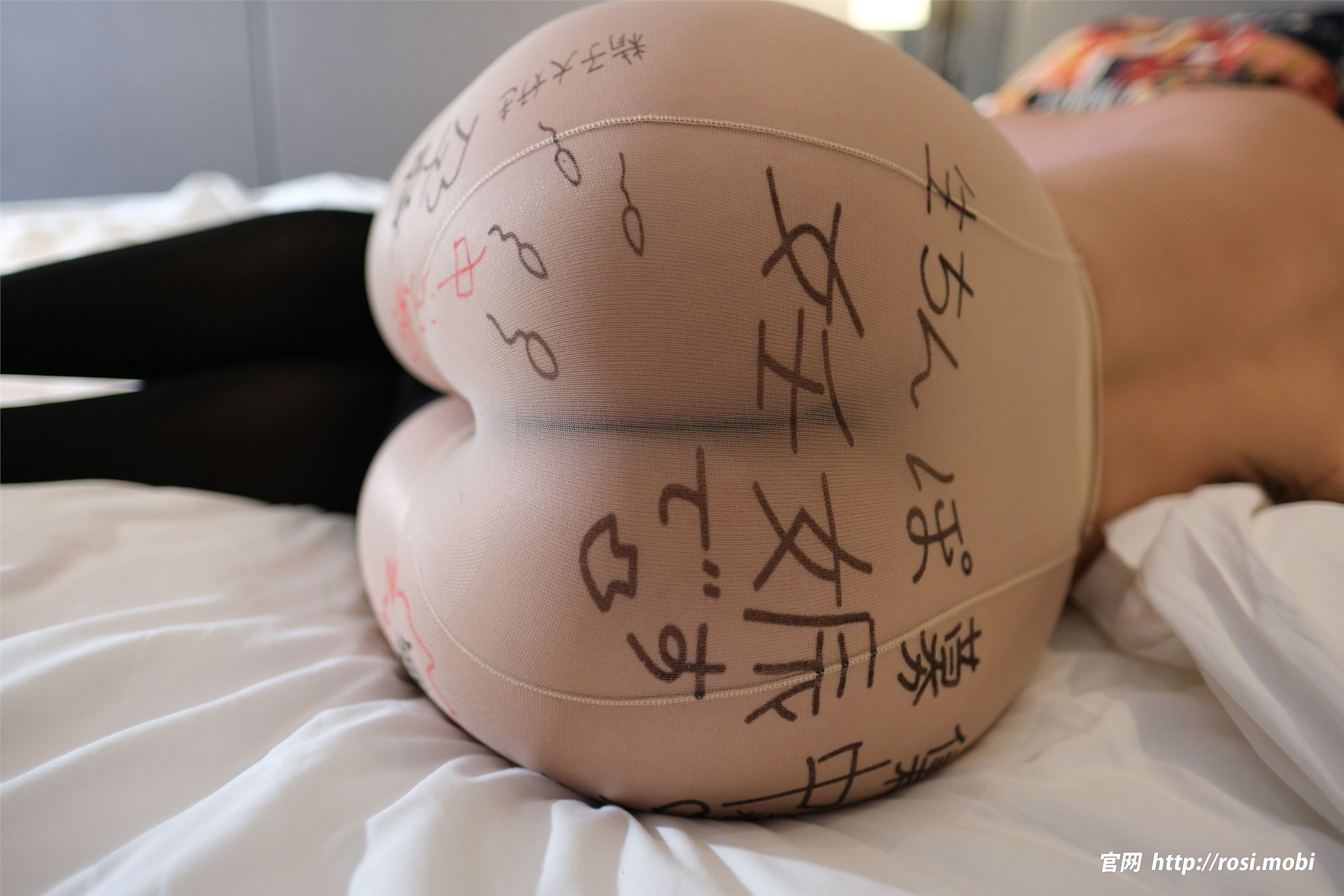 ROSI写真 2025.07.30 NO.4986